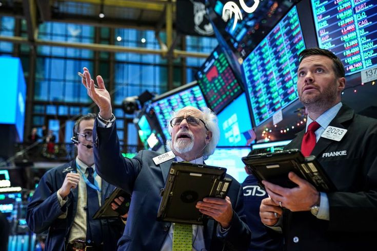 In a dramatic shift for the financial industry, sophisticated algorithms and artificial intelligence systems are rapidly replacing human traders on the floor. These AI-driven bots don’t sleep, don’t panic during market volatility, and are now rewriting the very future of high-speed finance and investment strategy.